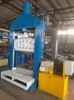 100吨XQ-1500PVB切割机