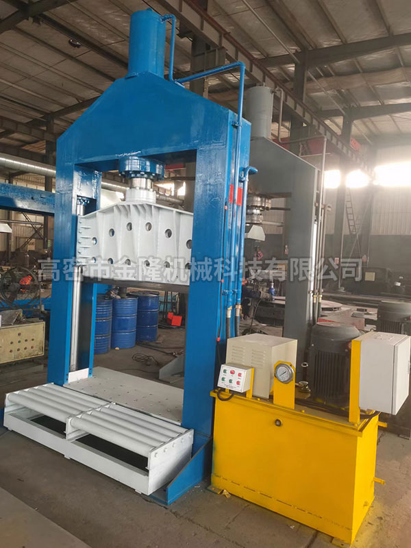 100吨XQ-1500PVB切割机