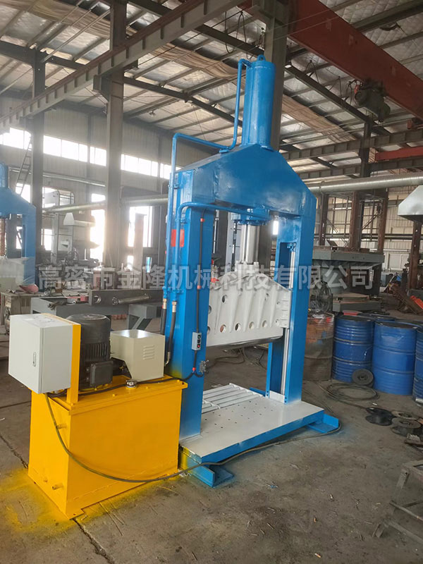 70吨纸卷切割机